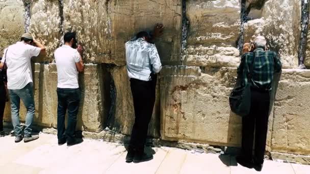 Kudüs Srail Haziran 2018 Görüntülemek Bilinmeyenli Insanlar Dua Eden Önü — Stok video