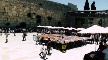 Kudüs İsrail 18 Haziran 2018 görüntülemek bilinmeyenli insanlar dua eden önü Kudüs'ün eski şehri Western duvara sabah