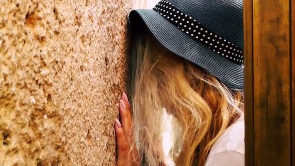 Jerusalén Israel Junio 2018 Vista Mujeres Desconocidas Rezando Frente Muro — Vídeos de Stock