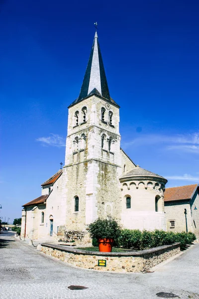 Bezannes フランス 2018 午後にフランスの青い空の下で Bezannes の教会観します — ストック写真