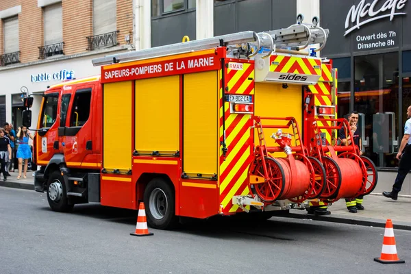 Reims Franciaország Július 2018 Ban Kilátás Francia Tüzet Egy Teherautó — Stock Fotó