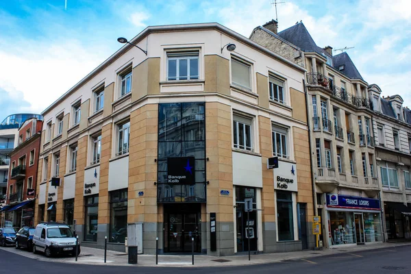 Reims 프랑스 2018 오후에 Reims의 센터에서 거리의 모퉁이에 역사적인 건물의 — 스톡 사진
