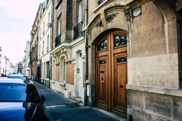 Reims Fransa 02 Temmuz 2018 Rue Des Poissonniers sokakta Reims şehir sabah binaların görünümü