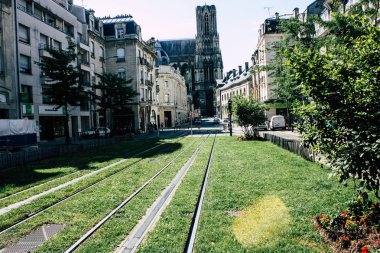 Reims Fransa 02 Temmuz 2018 görünümünü sabah Reims Fransa kentinde tramvay