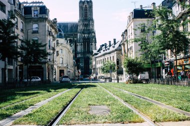 Reims Fransa 02 Temmuz 2018 görünümünü sabah Reims Fransa kentinde tramvay