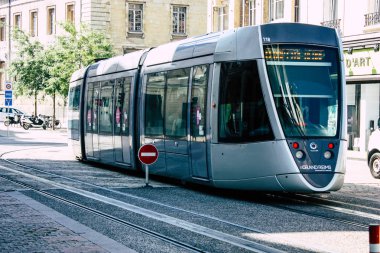 Reims Fransa 02 Temmuz 2018 tramvay ve tramvay Fransa Reims şehir sabah görünümü