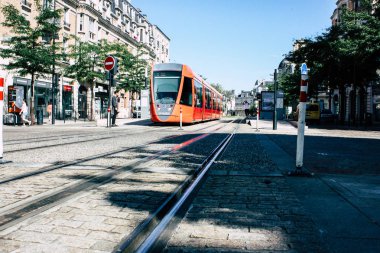 Reims Fransa 02 Temmuz 2018 tramvay ve tramvay Fransa Reims şehir sabah görünümü