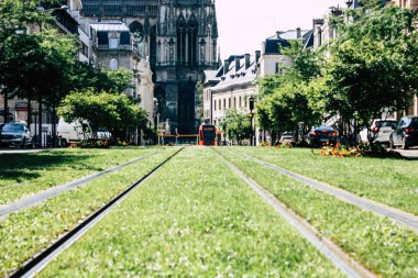 Reims Fransa 02 Temmuz 2018 tramvay ve tramvay Fransa Reims şehir sabah görünümü