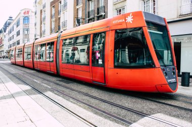 Reims Fransa 02 Temmuz 2018 tramvay ve tramvay Fransa Reims şehir sabah görünümü
