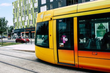 Reims Fransa 02 Temmuz 2018 tramvay ve tramvay Fransa Reims şehir sabah görünümü