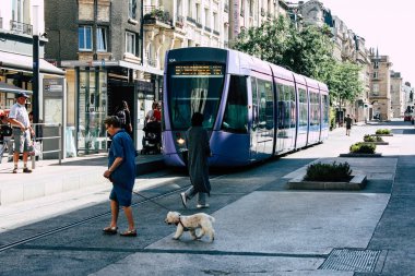 Reims Fransa 02 Temmuz 2018 tramvay ve tramvay Fransa Reims şehir sabah görünümü