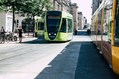 Reims Fransa 02 Temmuz 2018 tramvay ve tramvay Fransa Reims şehir sabah görünümü
