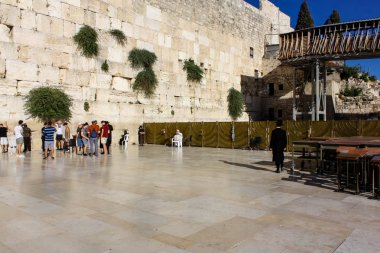 Kudüs İsrail 20 Haziran 2018 görüntülemek bilinmeyenli insanlar dua eden önü Western Wall Eski Kudüs şehri akşam