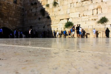 Kudüs İsrail 20 Haziran 2018 görüntülemek bilinmeyenli insanlar dua eden önü Western Wall Eski Kudüs şehri akşam