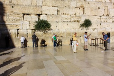 Kudüs İsrail 20 Haziran 2018 görüntülemek bilinmeyenli insanlar dua eden önü Western Wall Eski Kudüs şehri akşam