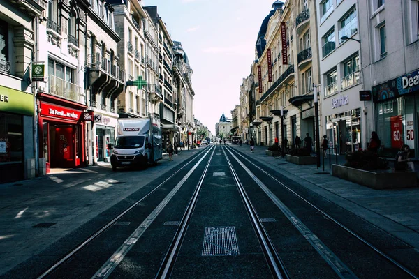Reims Fransa 02 Temmuz 2018 görünümünü sabah Reims Fransa kentinde tramvay