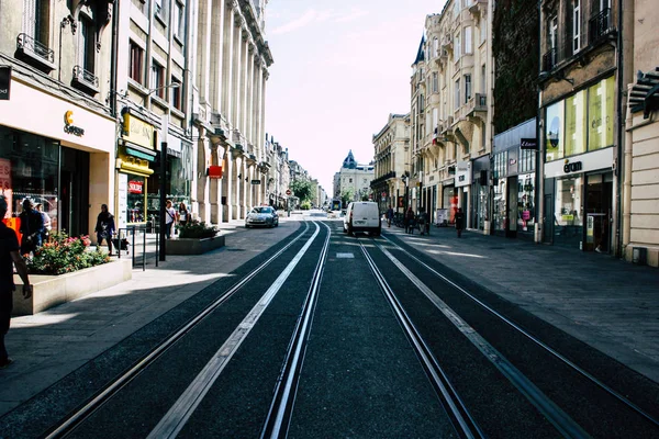 Reims Fransa 02 Temmuz 2018 görünümünü sabah Reims Fransa kentinde tramvay