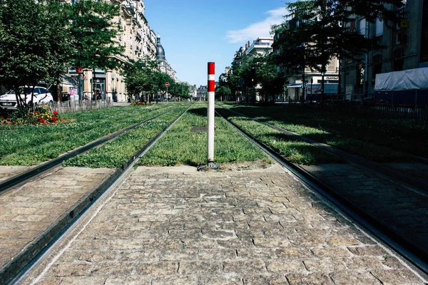 Reims Fransa 02 Temmuz 2018 görünümünü sabah Reims Fransa kentinde tramvay
