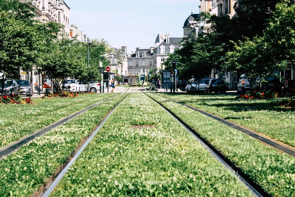 Reims Fransa 02 Temmuz 2018 görünümünü sabah Reims Fransa kentinde tramvay