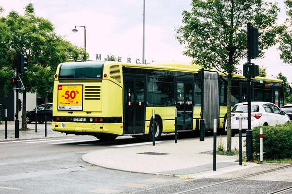 Reims Francja Lipca 2018 Widok Autobusu Transportu Publicznego Miasta Reims — Zdjęcie stockowe