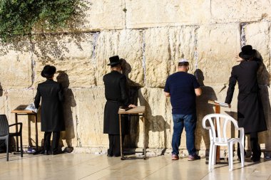 Kudüs İsrail 20 Haziran 2018 görüntülemek bilinmeyenli insanlar dua eden önü Western Wall Eski Kudüs şehri akşam