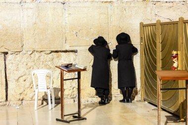 Kudüs İsrail 20 Haziran 2018 görüntülemek bilinmeyenli insanlar dua eden önü Western Wall Eski Kudüs şehri akşam