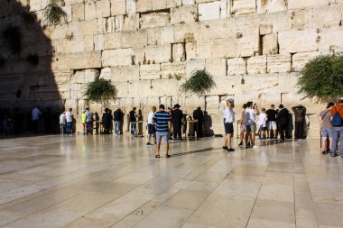 Kudüs İsrail 20 Haziran 2018 görüntülemek bilinmeyenli insanlar dua eden önü Western Wall Eski Kudüs şehri akşam