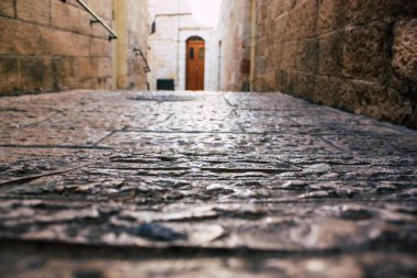 Kudüs İsrail 09 Haziran 2018 Eski Kudüs şehri, öğleden sonra zemin seviyesinden sokak görünümü