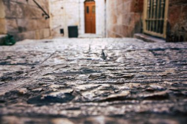 Kudüs İsrail 09 Haziran 2018 Eski Kudüs şehri, öğleden sonra zemin seviyesinden sokak görünümü