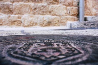 Kudüs İsrail 09 Haziran 2018 Eski Kudüs şehri, öğleden sonra zemin seviyesinden sokak görünümü