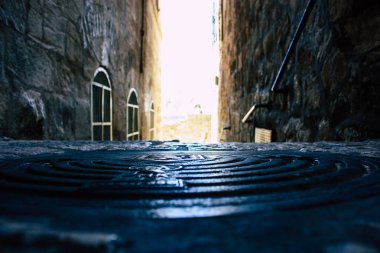 Kudüs İsrail 09 Haziran 2018 Eski Kudüs şehri, öğleden sonra zemin seviyesinden sokak görünümü