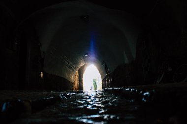 Kudüs İsrail 09 Haziran 2018 Eski Kudüs şehri, öğleden sonra zemin seviyesinden sokak görünümü