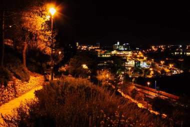 Kudüs İsrail Kudüs'ün 22 Haziran 2018 eski şehrin dış duvarına geceden panoramik görünüm