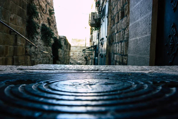 Kudüs İsrail 09 Haziran 2018 Eski Kudüs şehri, öğleden sonra zemin seviyesinden sokak görünümü