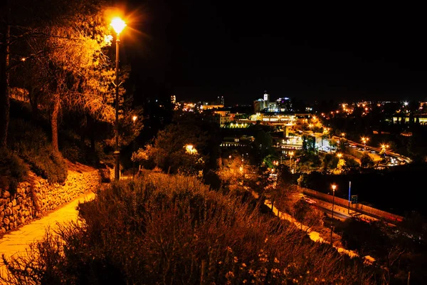 Kudüs İsrail Kudüs'ün 22 Haziran 2018 eski şehrin dış duvarına geceden panoramik görünüm