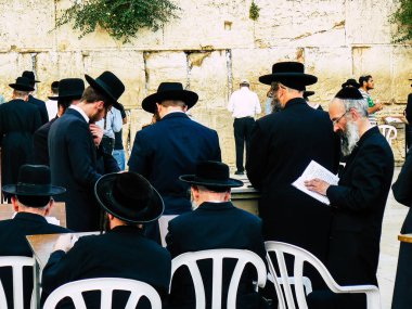 Kudüs İsrail 07 Haziran 2018 görüntülemek bilinmeyenli insanlar dua eden önü Western Wall Eski Kudüs şehri akşam