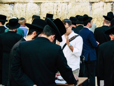 Kudüs İsrail 07 Haziran 2018 görüntülemek bilinmeyenli insanlar dua eden önü Western Wall Eski Kudüs şehri akşam