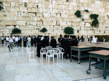 Kudüs İsrail 07 Haziran 2018 görüntülemek bilinmeyenli insanlar dua eden önü Western Wall Eski Kudüs şehri akşam