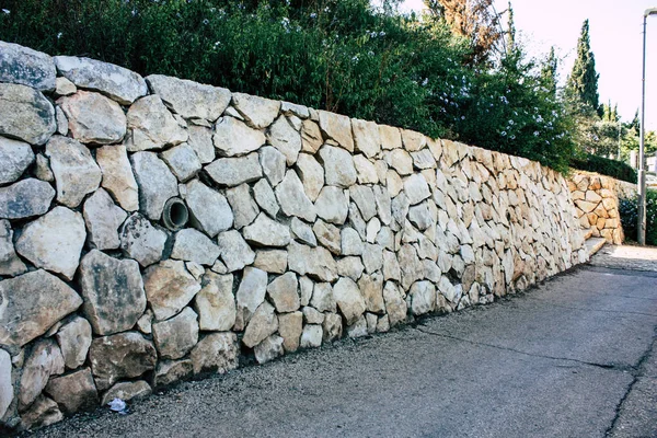 Teddy park bahçe ve Çeşme Kudüs İsrail görünümü