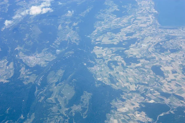 午後には 000 フィートの高度でフランスとイタリアのモンブラン山群の空撮 — ストック写真