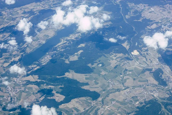 Fransa ve İtalya arasında Mont Blanc massif öğleden sonra 10.000 feet irtifada hava görünümünü