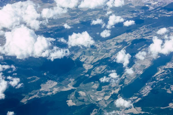 Fransa ve İtalya arasında Mont Blanc massif öğleden sonra 10.000 feet irtifada hava görünümünü