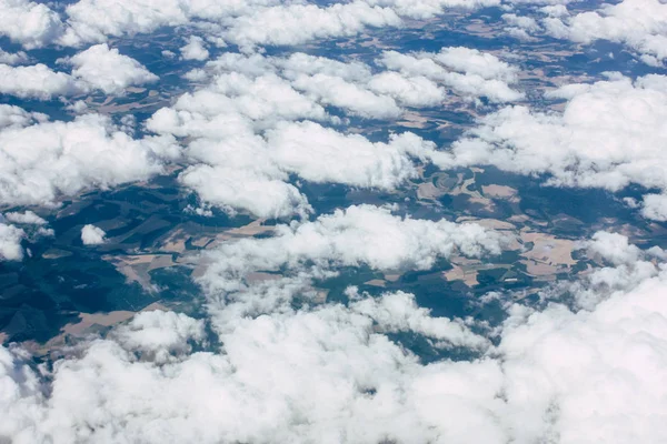 Fransa ve İtalya arasında Mont Blanc massif öğleden sonra 10.000 feet irtifada hava görünümünü