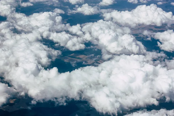 Fransa ve İtalya arasında Mont Blanc massif öğleden sonra 10.000 feet irtifada hava görünümünü