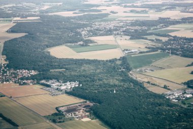 Öğleden sonra 10.000 feet irtifada Fransa Paris yakınlarındaki Fransa kırsal Fransa 29 Haziran 2018 havadan görünümü