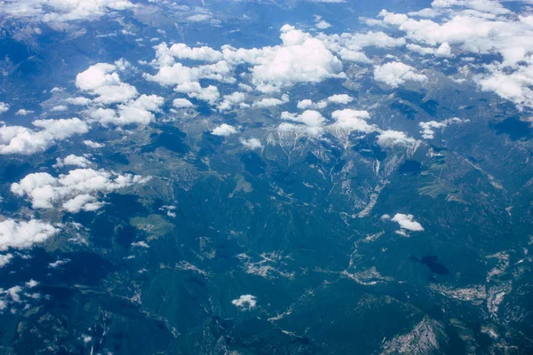 Fransa ve İtalya arasında Mont Blanc massif öğleden sonra 10.000 feet irtifada hava görünümünü