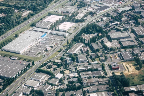 Öğleden sonra 10.000 feet irtifada Paris Fransa yakınındaki binaların Fransa 29 Haziran 2018 havadan görünümü