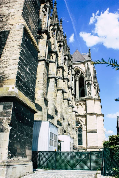 Реймс Франції Липня 2018 Подання Екстер Фасаду Собору Паризької Богоматері — стокове фото