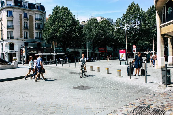 Reims Francja Lipca 2018 Widok Nieznanych Ludzi Chodzących Ulicy Reims — Zdjęcie stockowe