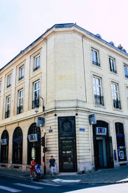 Reims Fransa 16 Temmuz 2018 görünümü bilinmeyen insan öğleden sonra Reims sokakta yürürken